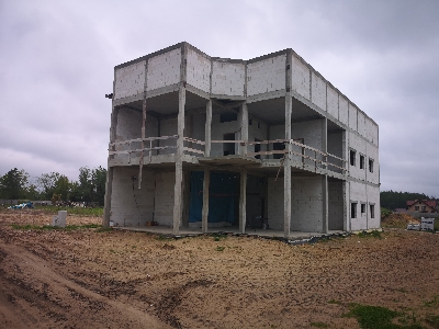 II etap budowy kompleksu biurowego i hali produkcyjno-magazynowej